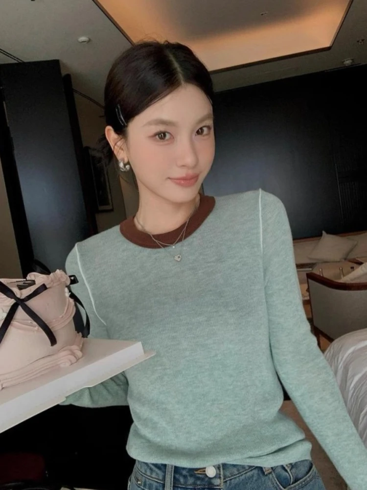 2024 Retro Color Contrasting Knitted Sweater Women Slim Fit Slimming Long Sleeved Tops Korean Fashion Autumn Winter Bottom Shirt
2024 Retro Color Contrasting Knitted Sweater Women Slim Fit Slimming Long Sleeved Tops Korean Fashion Autumn Winter Bottom Shirt