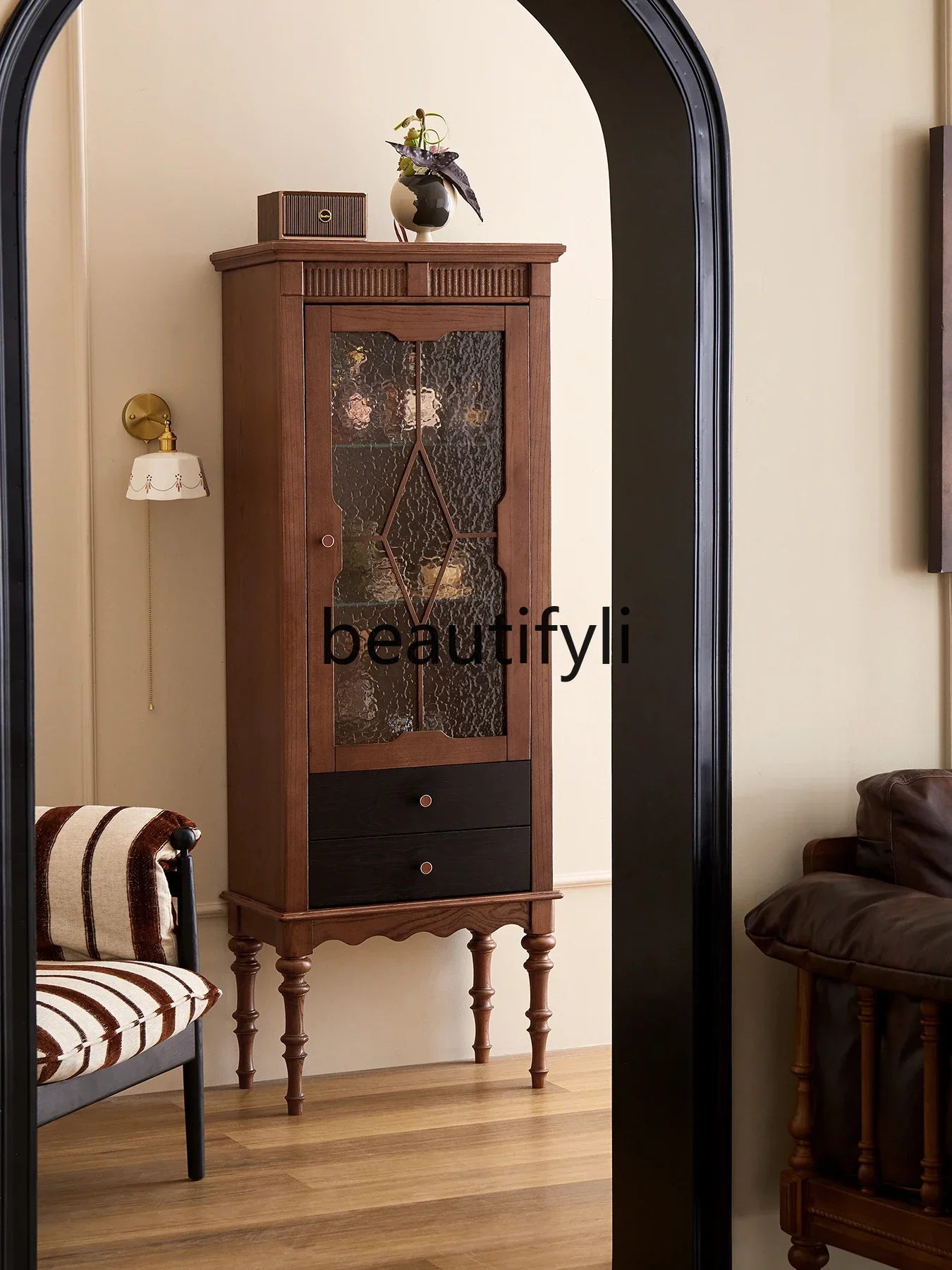 French solid wood corner living room corner locker middle antique display cabinet corner storage cabinet
French solid wood corner living room corner locker middle antique display cabinet corner storage cabinet