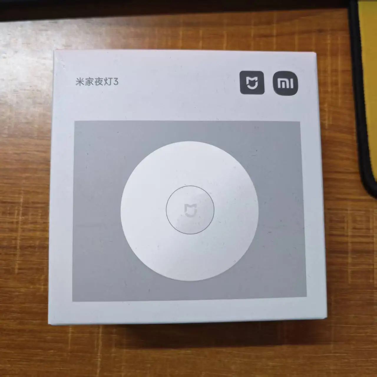 Original Mijia Night Light 3 Rechargeable Version 600mah Motion Sensor Adjustable Brightness Smart Human Light Sensor Lamp
Original Mijia Night Light 3 Rechargeable Version 600mah Motion Sensor Adjustable Brightness Smart Human Light Sensor Lamp