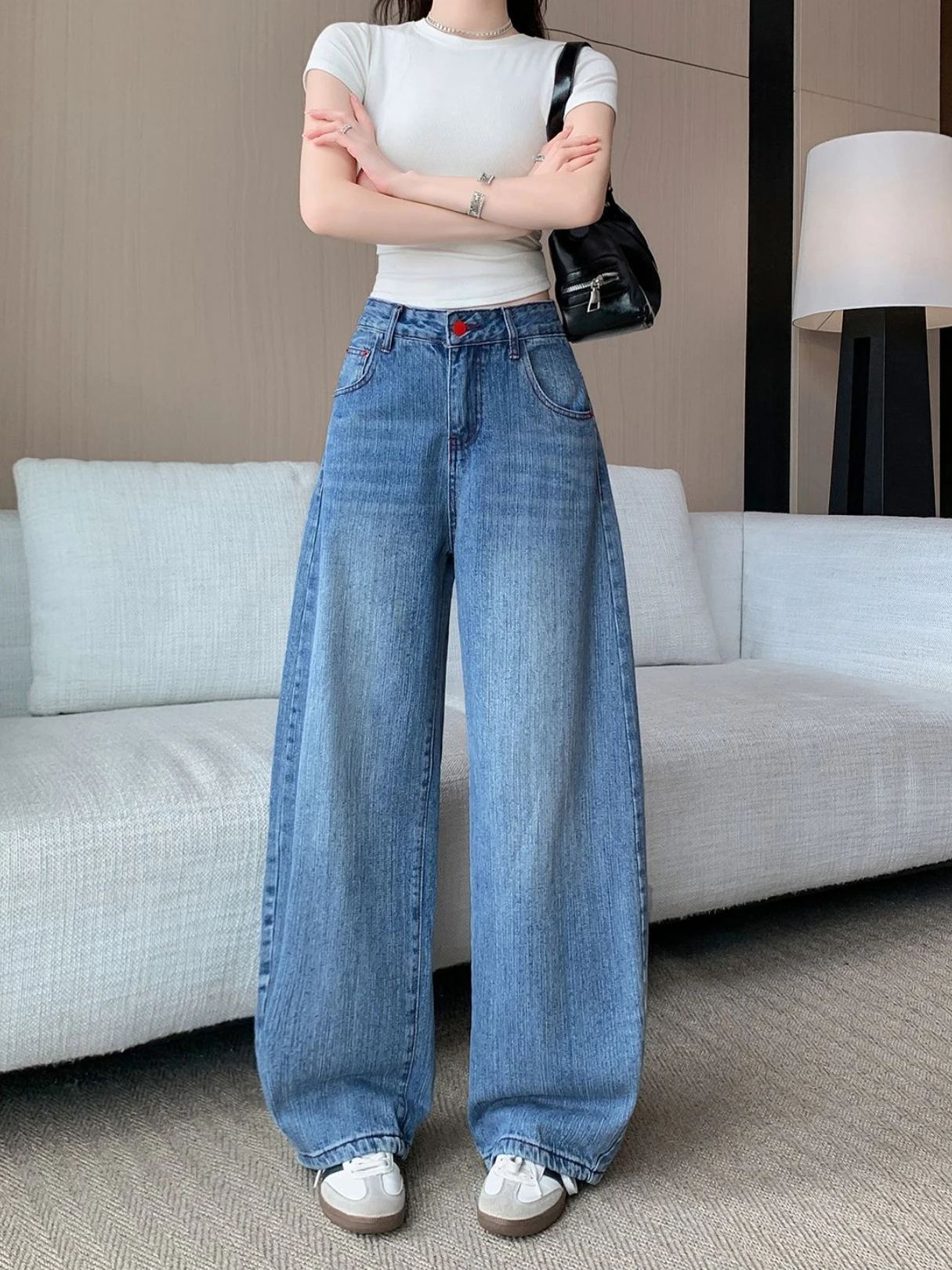 Retro American Embroidered Letter Print High Waist Straight Leg Wide Leg Jeans Women Summer 2026 New Style High Street Long P...
Retro American Embroidered Letter Print High Waist Straight Leg Wide Leg Jeans Women Summer 2026 New Style High Street Long P...