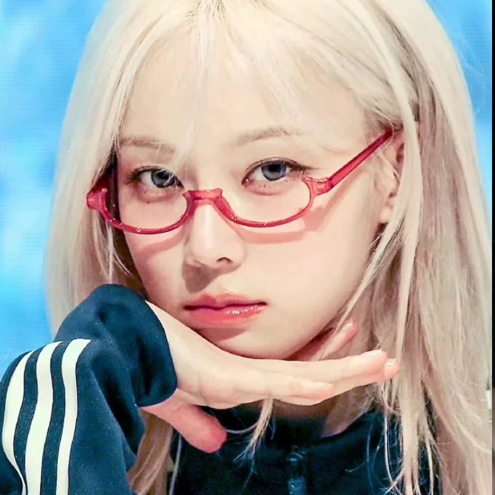 Anime Character Kamishiro Rize Cosplay Red Glasses Akemi Homura Role Play Half Frame Eyeglass Without Lens Accessories Eyewear
Anime Character Kamishiro Rize Cosplay Red Glasses Akemi Homura Role Play Half Frame Eyeglass Without Lens Accessories Eyewear