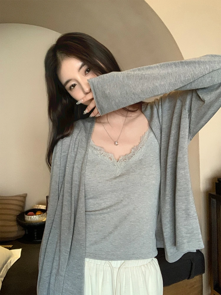 Cleanfit A Women's Knitted Long Sve Light Weight Summer Cardigan Sun Protection Loose Fit Korean Sle Ruffle Sve Top
Cleanfit A Women's Knitted Long Sve Light Weight Summer Cardigan Sun Protection Loose Fit Korean Sle Ruffle Sve Top