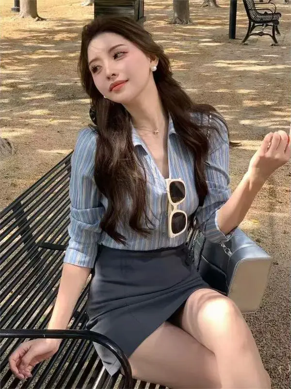 Korean Sle Striped irt Top And ort Skirt Two-Piece Set Spring 2025 Faion Polyester Fiber Long Sve Button Closure
Korean Sle Striped irt Top And ort Skirt Two-Piece Set Spring 2025 Faion Polyester Fiber Long Sve Button Closure