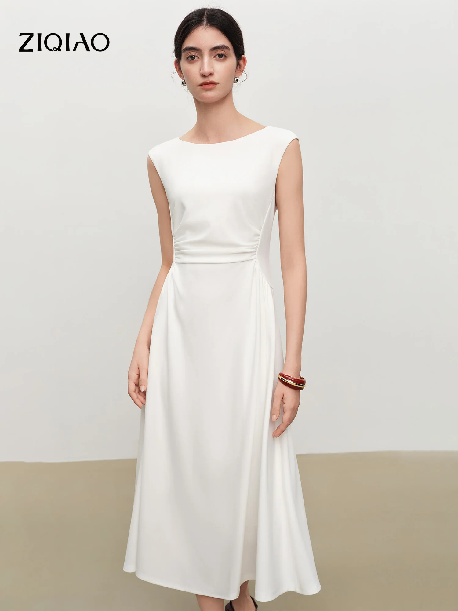 ZIQIAO Off-the-shoulder White Fitted Waist Pleated Dress Women New Summer 2026 French Style Long Dress Simple Office Commuting
ZIQIAO Off-the-shoulder White Fitted Waist Pleated Dress Women New Summer 2026 French Style Long Dress Simple Office Commuting