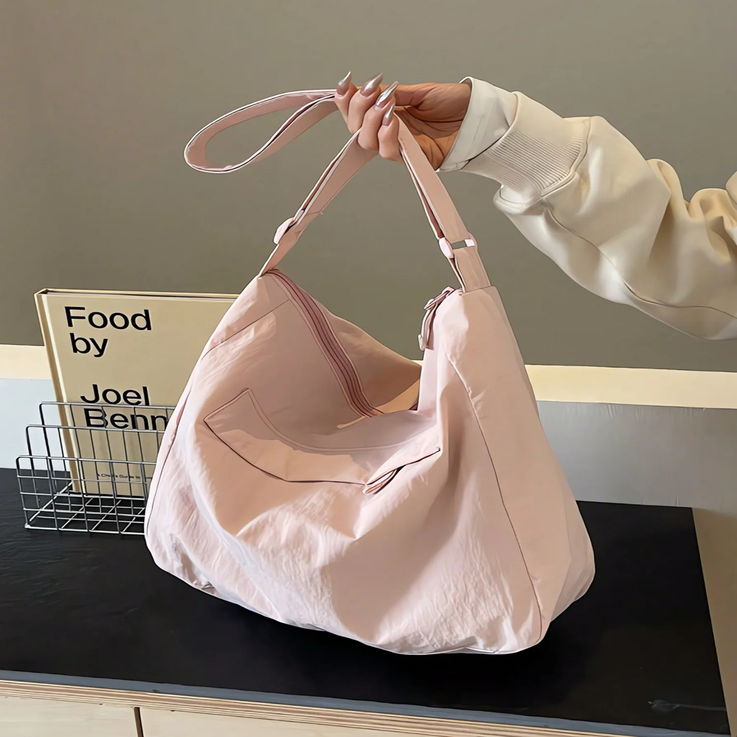 Simple Nylon Large Capacity Solid Color Crossbody Bag, Casual New Design Hobo Shoulder Bag With Adjustable Shoulder Strap, Women
Simple Nylon Large Capacity Solid Color Crossbody Bag, Casual New Design Hobo Shoulder Bag With Adjustable Shoulder Strap, Women