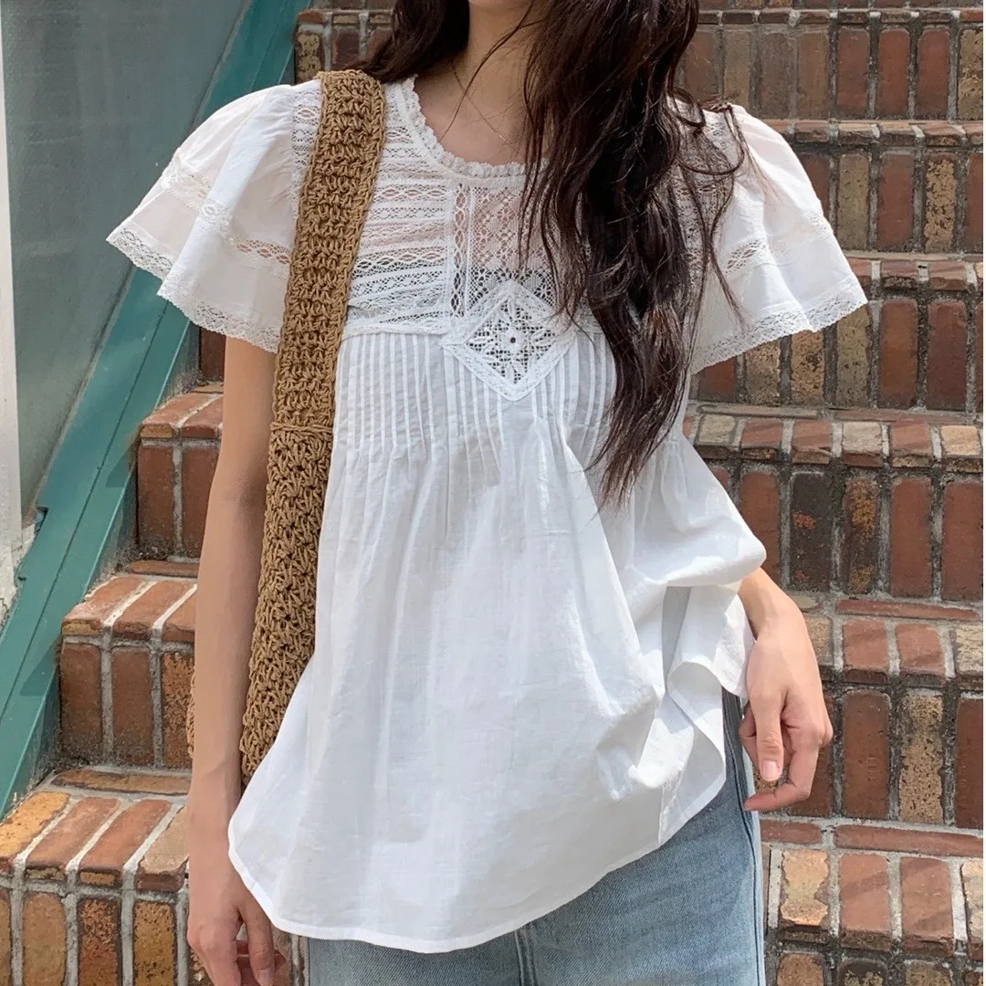 Chic Summer Cool Transparent Heavy Embroidery Lace Hollow out Pleated Lace Sleeve round Neck Shirt Women Fashionable Small Shirt
Chic Summer Cool Transparent Heavy Embroidery Lace Hollow out Pleated Lace Sleeve round Neck Shirt Women Fashionable Small Shirt