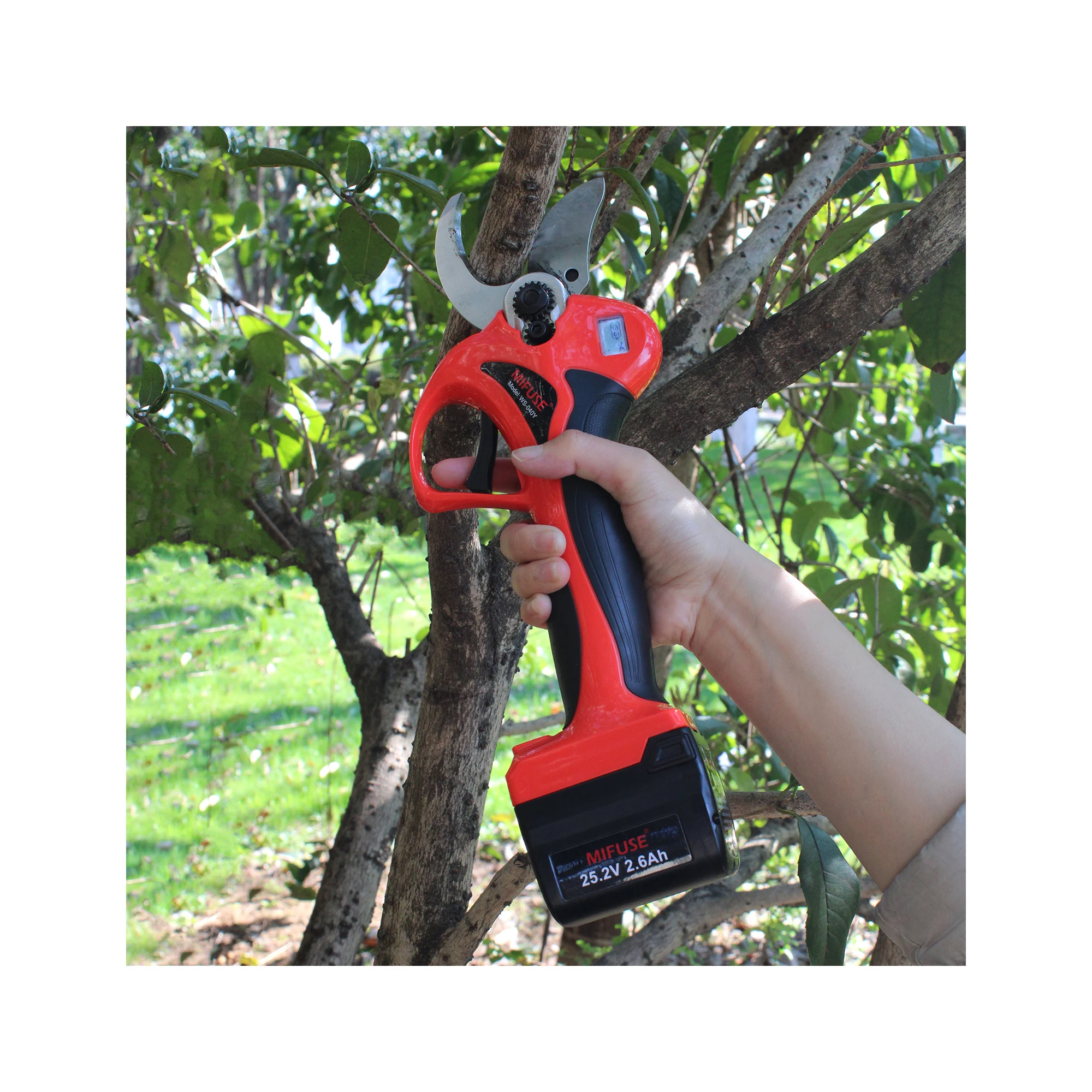 40mm Electric Pruner Cut Thick Branches Effortlessly Lightweight Cordless Prafessional Garden Tools
40mm Electric Pruner Cut Thick Branches Effortlessly Lightweight Cordless Prafessional Garden Tools
