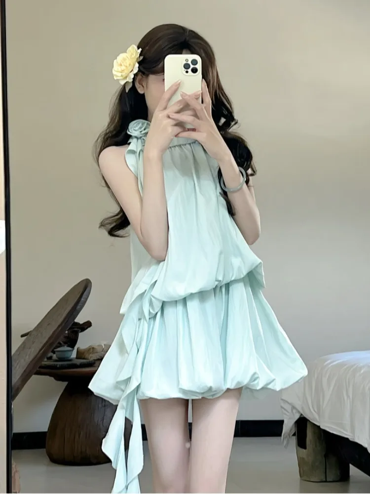 Fashionable Breathable Spring Short Skirt Two-Piece Set Neck Hanging Flower Bud Top High Waist Pants Style Youthful Look
Fashionable Breathable Spring Short Skirt Two-Piece Set Neck Hanging Flower Bud Top High Waist Pants Style Youthful Look