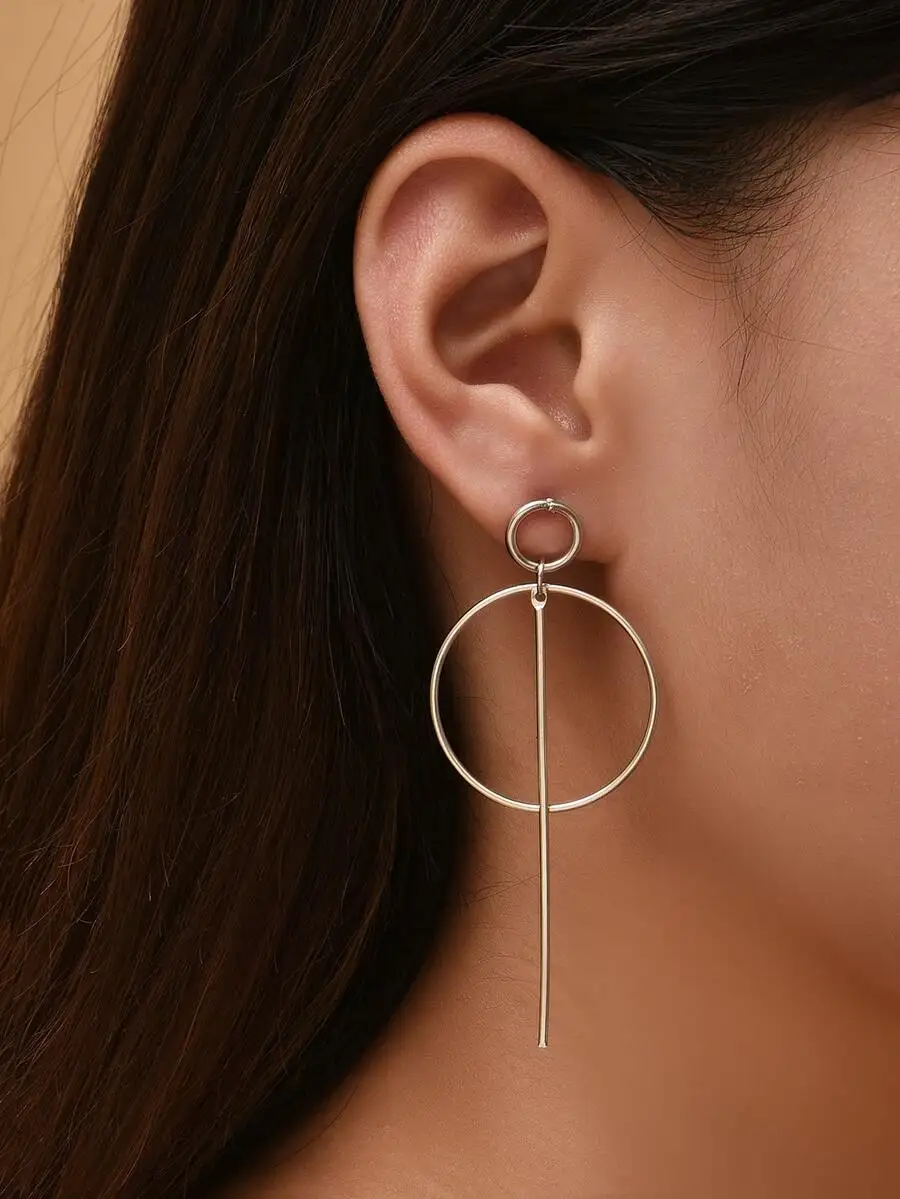 Circle-shaped drop earrings with minimalist design and lightweight construction
Circle-shaped drop earrings with minimalist design and lightweight construction