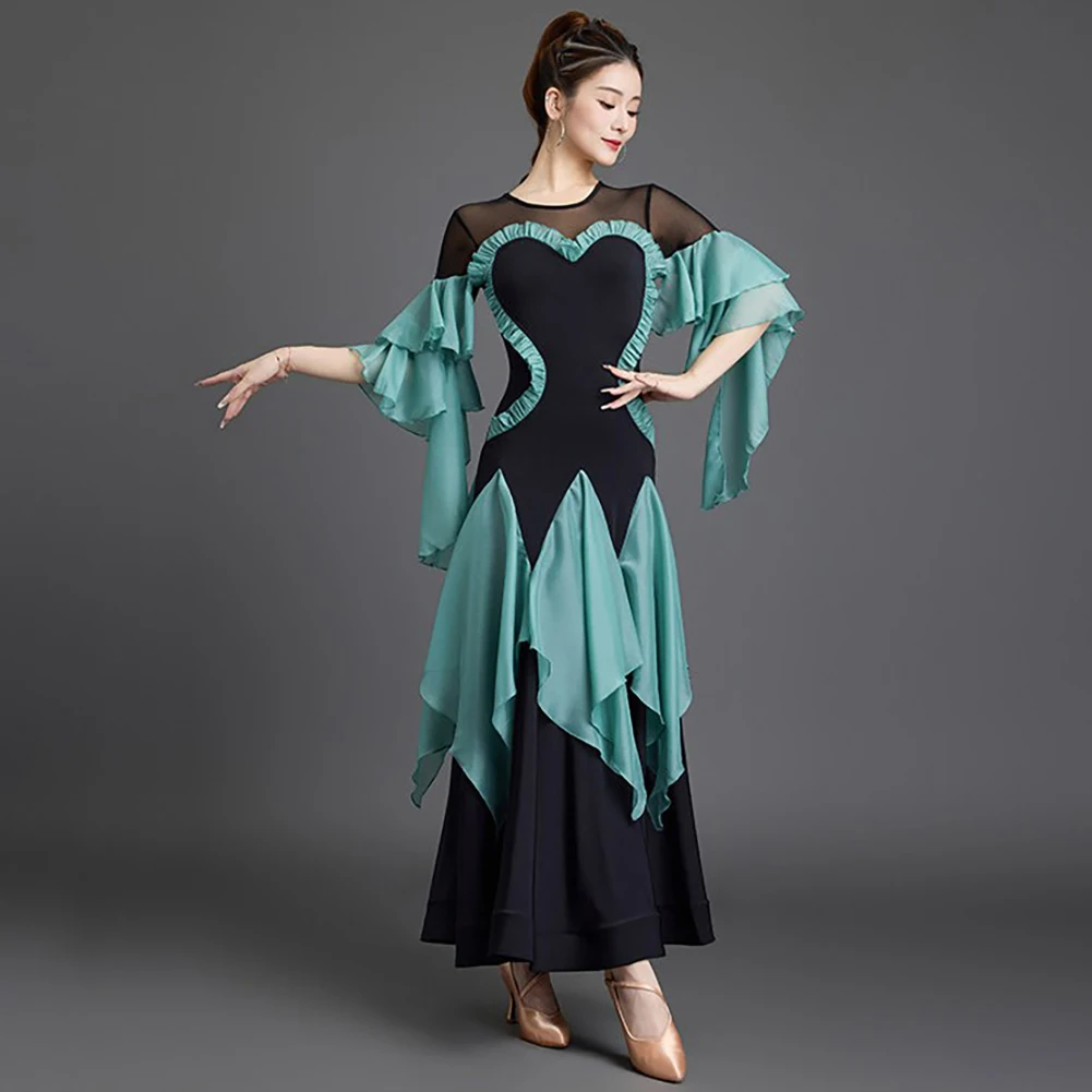 Ballroom Ruffled Competition Dress Contrast Bell Sleeve Ballroom Dance Dress Women Waltz Red Elegant Purple Round Neck
Ballroom Ruffled Competition Dress Contrast Bell Sleeve Ballroom Dance Dress Women Waltz Red Elegant Purple Round Neck