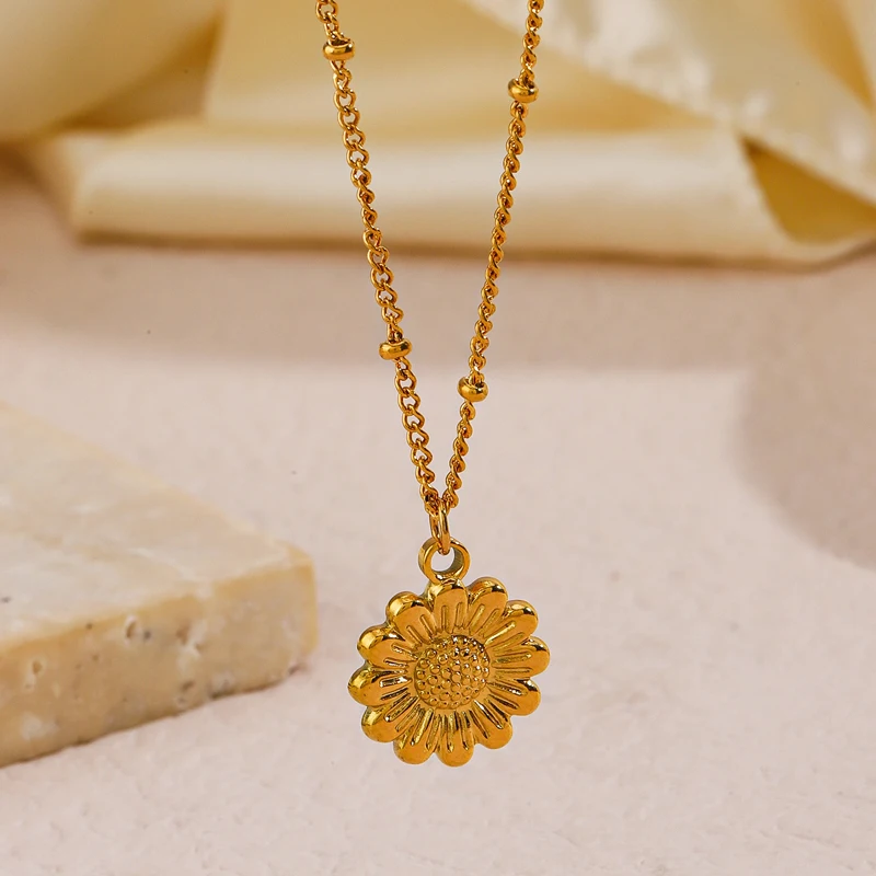 DLHP Luxury Exquisite 316L Stainless Steel Sunflower Pendant Necklace Aesthetic Gold Color Floral Clavicle Necklace For Women
DLHP Luxury Exquisite 316L Stainless Steel Sunflower Pendant Necklace Aesthetic Gold Color Floral Clavicle Necklace For Women
