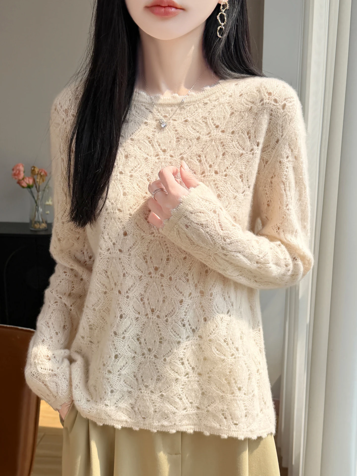 New Fashion Women's 100% Merino Wool Sweater Spring Autumn Knitwear Hollow Out Pullover Cozy Blouse Long Sleeve Clothes Lady Top
New Fashion Women's 100% Merino Wool Sweater Spring Autumn Knitwear Hollow Out Pullover Cozy Blouse Long Sleeve Clothes Lady Top