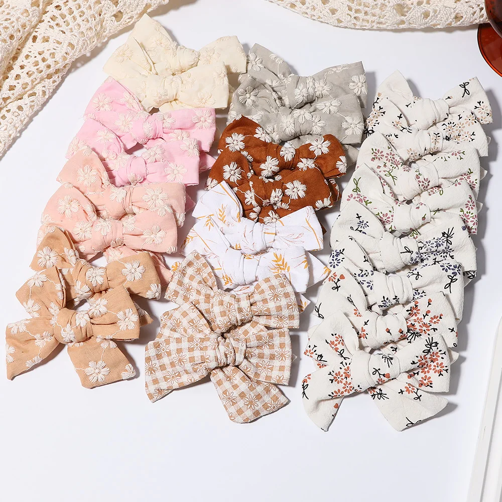 2Pc/Lot Flower Printing Bows Hair Clip for Kids Girls Cute Floral Embroidery Barrettes Boutique Headwear Baby Hair Accessories
2Pc/Lot Flower Printing Bows Hair Clip for Kids Girls Cute Floral Embroidery Barrettes Boutique Headwear Baby Hair Accessories