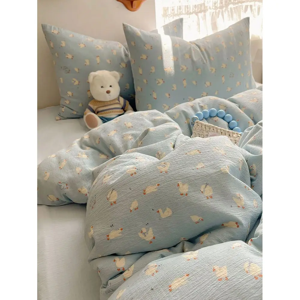 100 Polyester Cute Duck Print Bedding Set, 2 Pillowcases 1 Duvet Cover No Bed Sheet
100 Polyester Cute Duck Print Bedding Set, 2 Pillowcases 1 Duvet Cover No Bed Sheet
