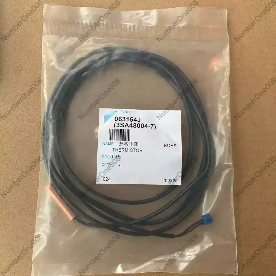 Suitable for Daikin air conditioner on-hook external unit thermistor probe RXD25FV2C-RXD35DV2C
Suitable for Daikin air conditioner on-hook external unit thermistor probe RXD25FV2C-RXD35DV2C