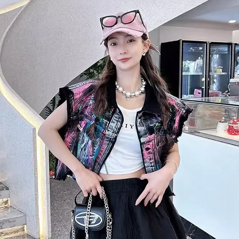 Black Tie-dyed Hand-painted Graffiti Printed Short Denim Vest Spring Women Casual Lapel Sleeveless Jeans Waistcoat Streetwear
Black Tie-dyed Hand-painted Graffiti Printed Short Denim Vest Spring Women Casual Lapel Sleeveless Jeans Waistcoat Streetwear