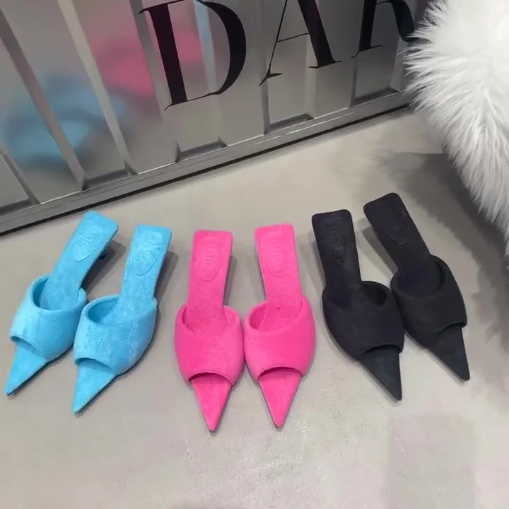 Spring Summer Slippers Soft Flax Simple Cute Warm Home Men Women House Floor Indoor Slides Fur Cross Fat Dudu Shoes Room Flat
Spring Summer Slippers Soft Flax Simple Cute Warm Home Men Women House Floor Indoor Slides Fur Cross Fat Dudu Shoes Room Flat