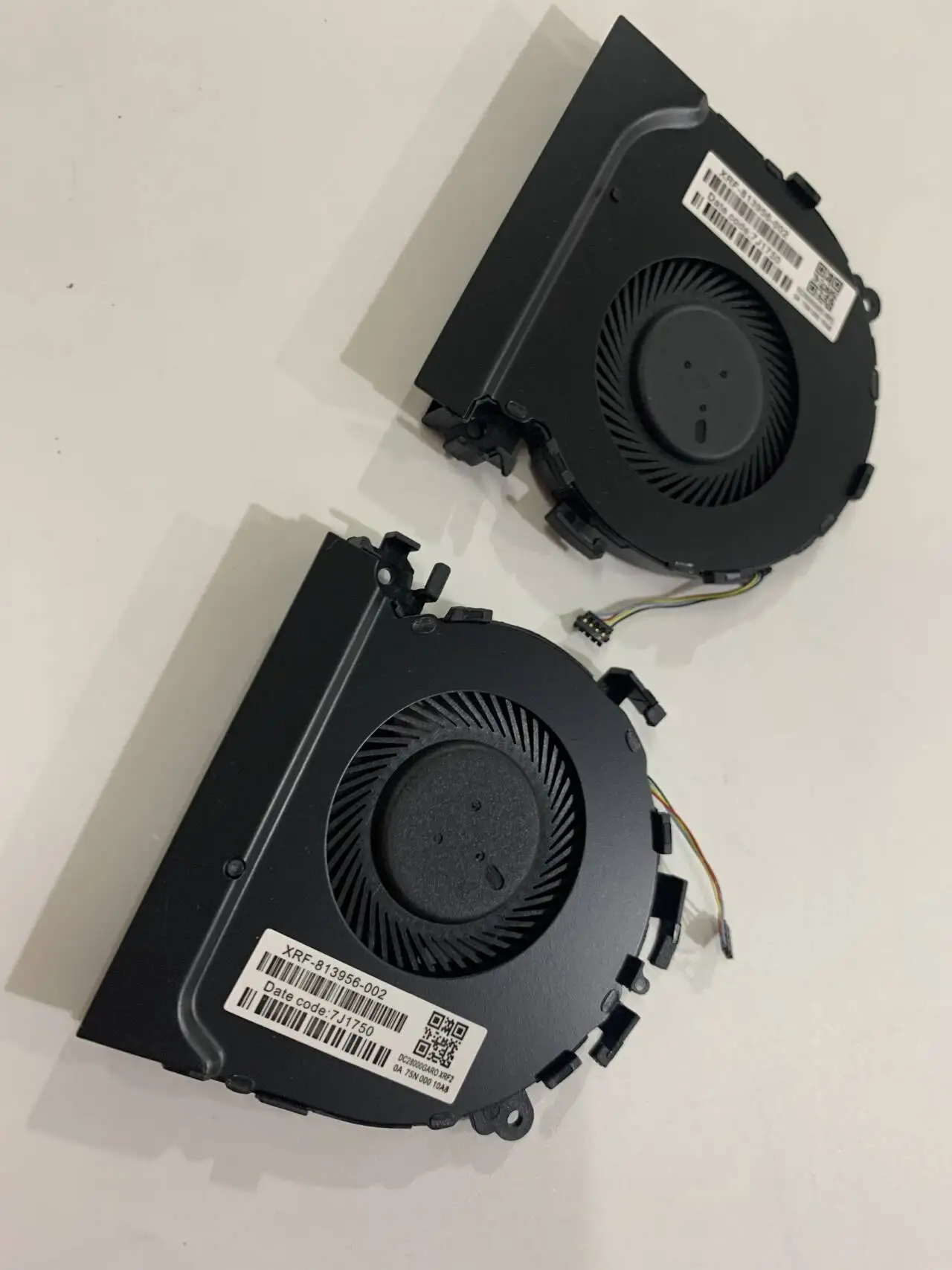 Вентилятор охлаждения процессора и графического процессора ноутбука для HP Spectre X360 15-CH 15-CH000 15-CH010CA 15T-CH
Вентилятор охлаждения процессора и графического процессора ноутбука для HP Spectre X360 15-CH 15-CH000 15-CH010CA 15T-CH