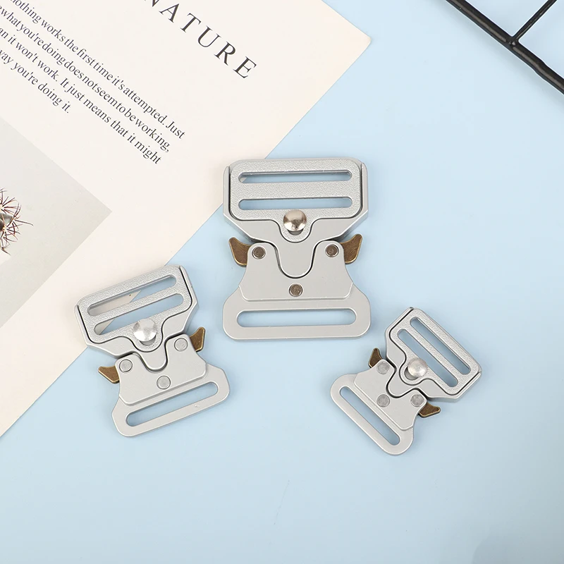 1pc Durable Metal Belt Buckle Quick Side Release Clasp For DIY Bag Luggage Outdoor Backpack Strap Belt Webbing Leather Crafts
1pc Durable Metal Belt Buckle Quick Side Release Clasp For DIY Bag Luggage Outdoor Backpack Strap Belt Webbing Leather Crafts