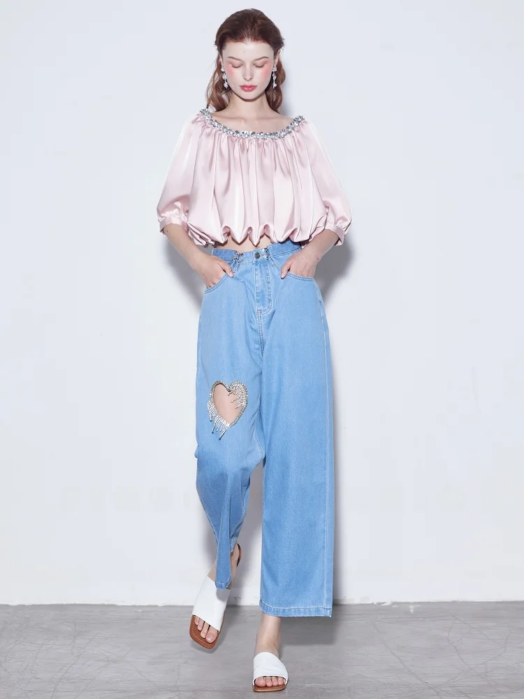 Джинсы Finocci Lycra с вырезами и бахромой ручной работы, укороченные, с эффектом похудения, с высокой талией, с блестящим узором в виде сердец, летние, женские
Джинсы Finocci Lycra с вырезами и бахромой ручной работы, укороченные, с эффектом похудения, с высокой талией, с блестящим узором в виде сердец, летние, женские