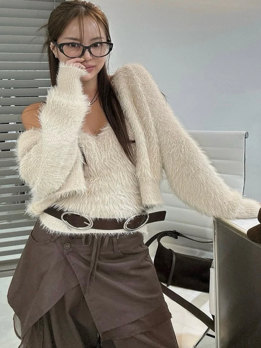 Мягкий открытый кардиган из искусственной норки, женский облегающий топ, комплект из двух предметов, весенне-осенний повседневный комплект, подходит для всех
Мягкий открытый кардиган из искусственной норки, женский облегающий топ, комплект из двух предметов, весенне-осенний повседневный комплект, подходит для всех