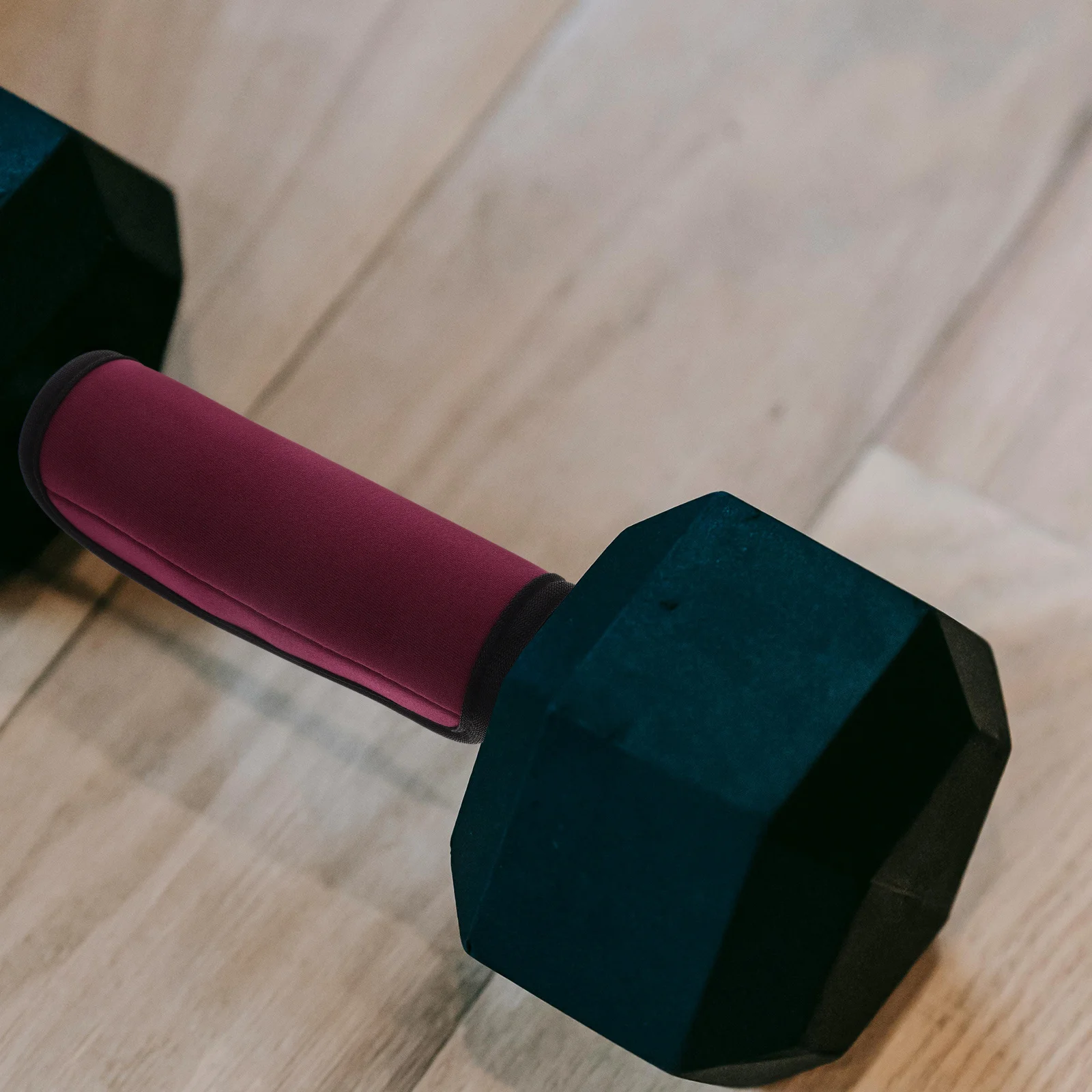 2pcs Barbell Pad Pull-Up Handle Cover Detachable Anti-Slip Grip Protector For Dumbbell Horizontal Bars Gym Accessories Fitness
2pcs Barbell Pad Pull-Up Handle Cover Detachable Anti-Slip Grip Protector For Dumbbell Horizontal Bars Gym Accessories Fitness