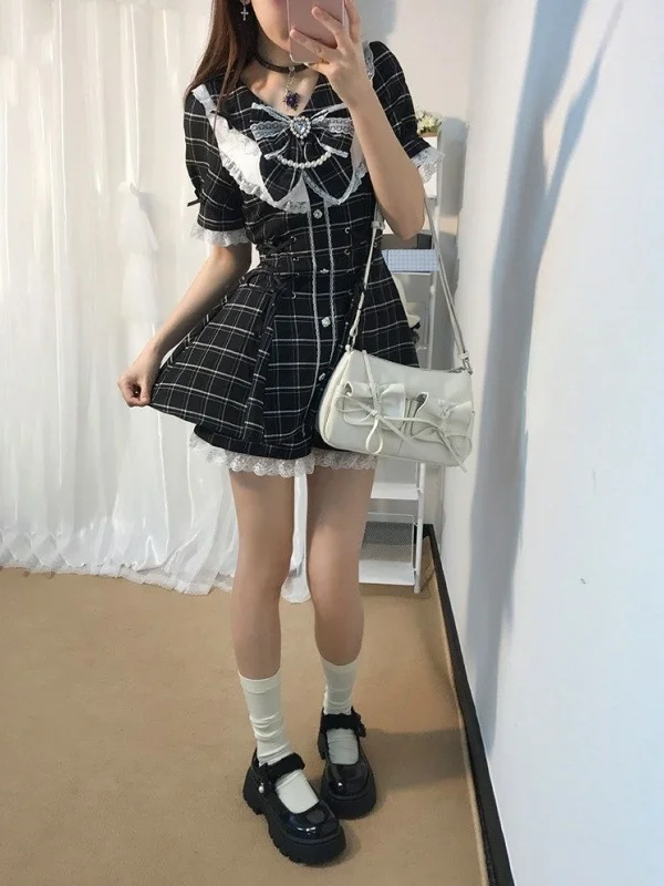 Dark Plaid Lace Two-Piece Set Women's Summer Y2K Grey Pink Black White Dress Ensemble Short Sleeve Shirt Dress And Shorts
Dark Plaid Lace Two-Piece Set Women's Summer Y2K Grey Pink Black White Dress Ensemble Short Sleeve Shirt Dress And Shorts