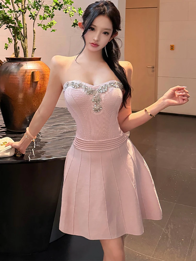 Summer Pink Knitted Diamonds Cheset Wrapping Sexy Mini Dress Women Elegant Chic A-Line Short Dress 2026 Korean Vintage Vestidos
Summer Pink Knitted Diamonds Cheset Wrapping Sexy Mini Dress Women Elegant Chic A-Line Short Dress 2026 Korean Vintage Vestidos