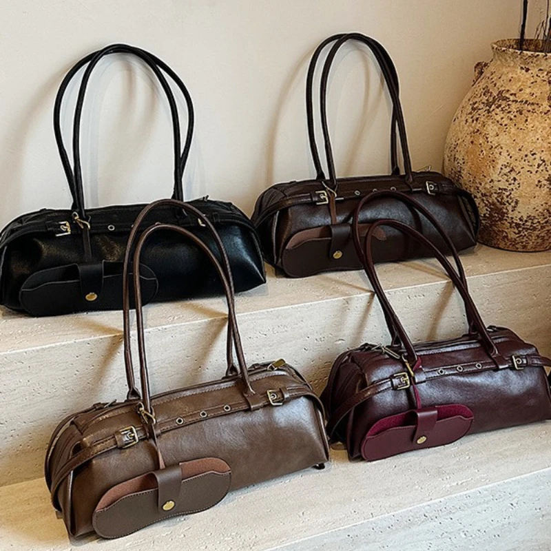 New Boston Handbag for Women Solid Shoulder Bag PU Leather Casual Bowling Bag Retro Commuter Bag Hot Sale
New Boston Handbag for Women Solid Shoulder Bag PU Leather Casual Bowling Bag Retro Commuter Bag Hot Sale