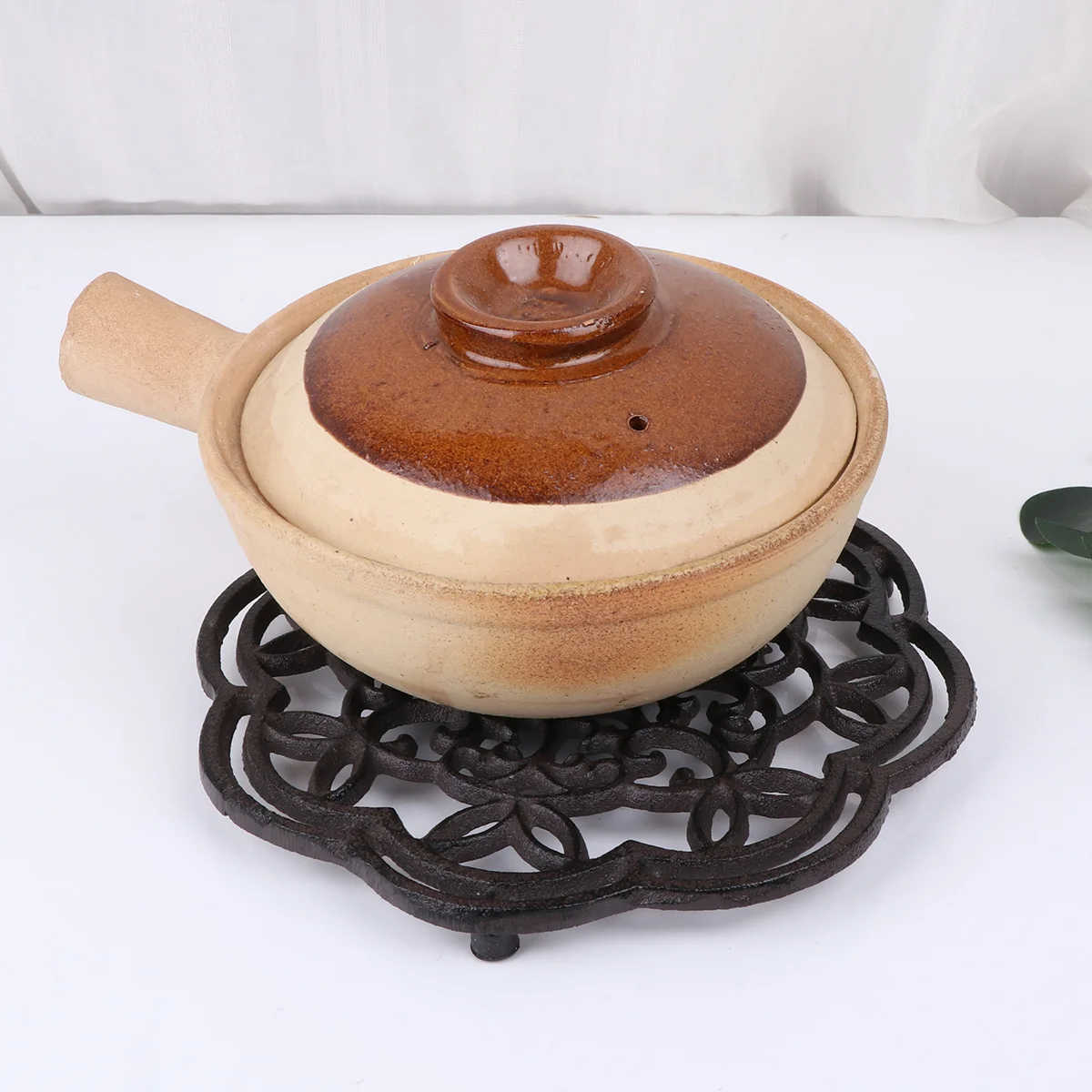 Iron Heatproof Hollow Coaster Thickened Insulation Mat for Kitchen Cup Mug Hot Pot Table Use Iron Coaster Insulation Mat
Iron Heatproof Hollow Coaster Thickened Insulation Mat for Kitchen Cup Mug Hot Pot Table Use Iron Coaster Insulation Mat