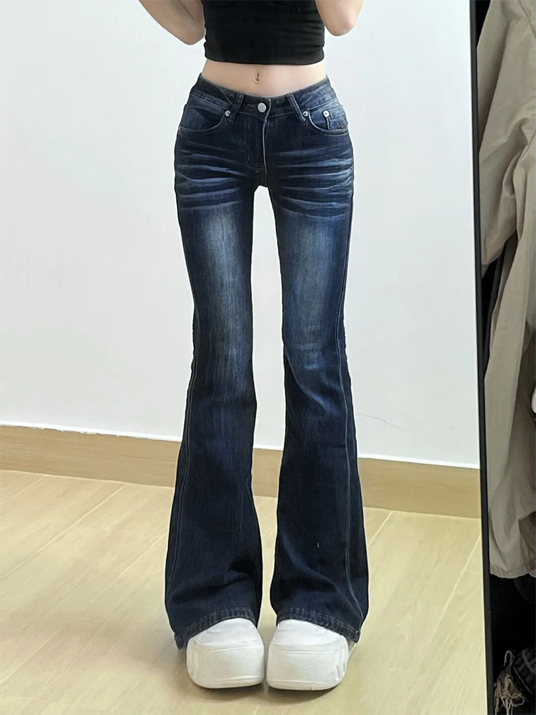 Retro Style High Waist Wide Leg Jeans Women's Skinny Long Floor Length Casual Comfortable Blue Denim Pants Summer 2026
Retro Style High Waist Wide Leg Jeans Women's Skinny Long Floor Length Casual Comfortable Blue Denim Pants Summer 2026