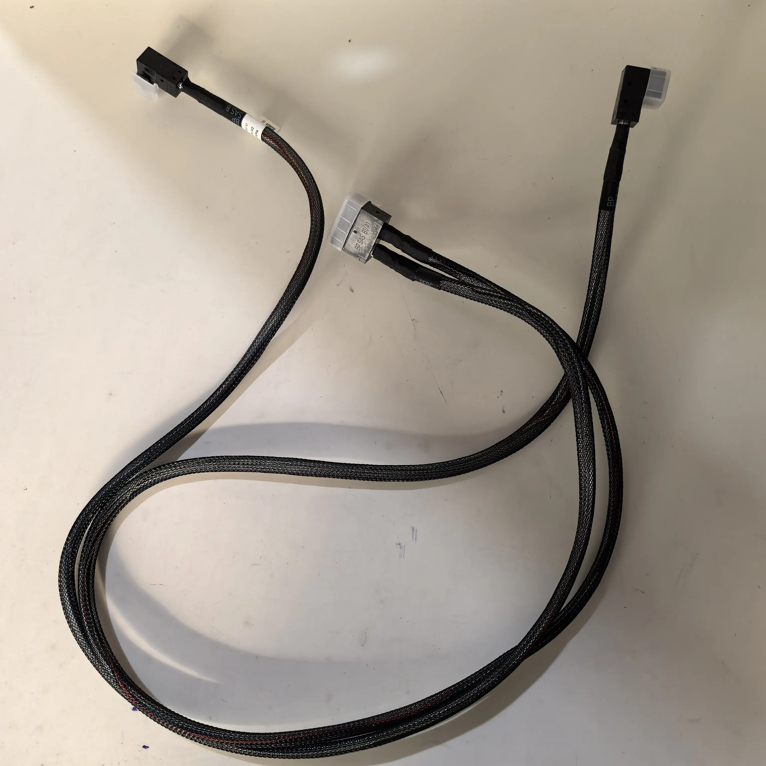 For Dell POWEREDGE R740 8X2.5 H730 SAS cable 9MHYN
For Dell POWEREDGE R740 8X2.5 H730 SAS cable 9MHYN