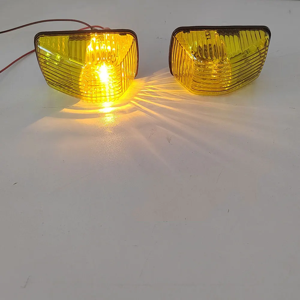 A Pair CarSide Marker Light Turn Signal Lamp For Isuzu ELF 700P Truck 2008 to 2009
A Pair CarSide Marker Light Turn Signal Lamp For Isuzu ELF 700P Truck 2008 to 2009