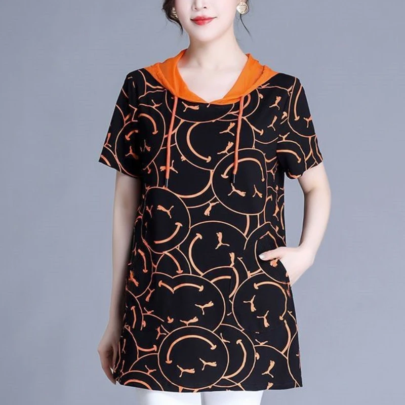 2024 New Summer Retro Commuting Minimalist Casual Loose Midi Short Sleeved Hooded Patchwork Printed Pocket Women's T-shirt Top
2024 New Summer Retro Commuting Minimalist Casual Loose Midi Short Sleeved Hooded Patchwork Printed Pocket Women's T-shirt Top