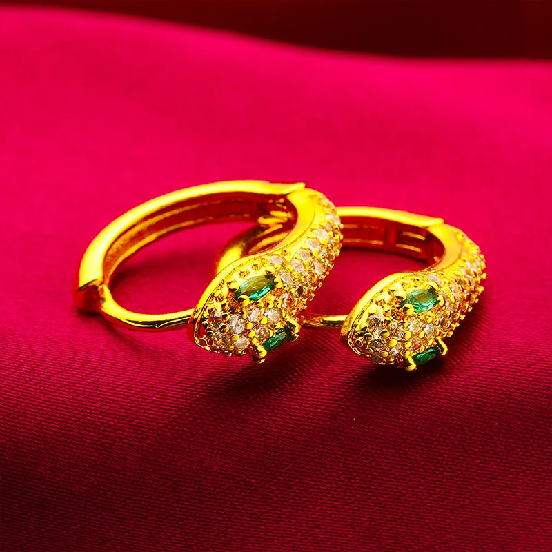 Женские серьги со змеей из 24-каратного золота, чистая AU999, минималистичная обтекающая змея, текстура + преломление, роскошный мистический акцент для ушей
Женские серьги со змеей из 24-каратного золота, чистая AU999, минималистичная обтекающая змея, текстура + преломление, роскошный мистический акцент для ушей