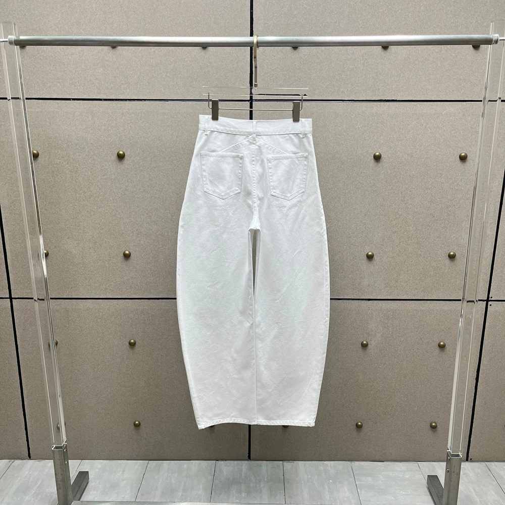 High Waist Arc Cut Cotton Jeans Y2K Vintage Washed Loose Straight Commuter Pants for Women Summer 2025 New Style
High Waist Arc Cut Cotton Jeans Y2K Vintage Washed Loose Straight Commuter Pants for Women Summer 2025 New Style