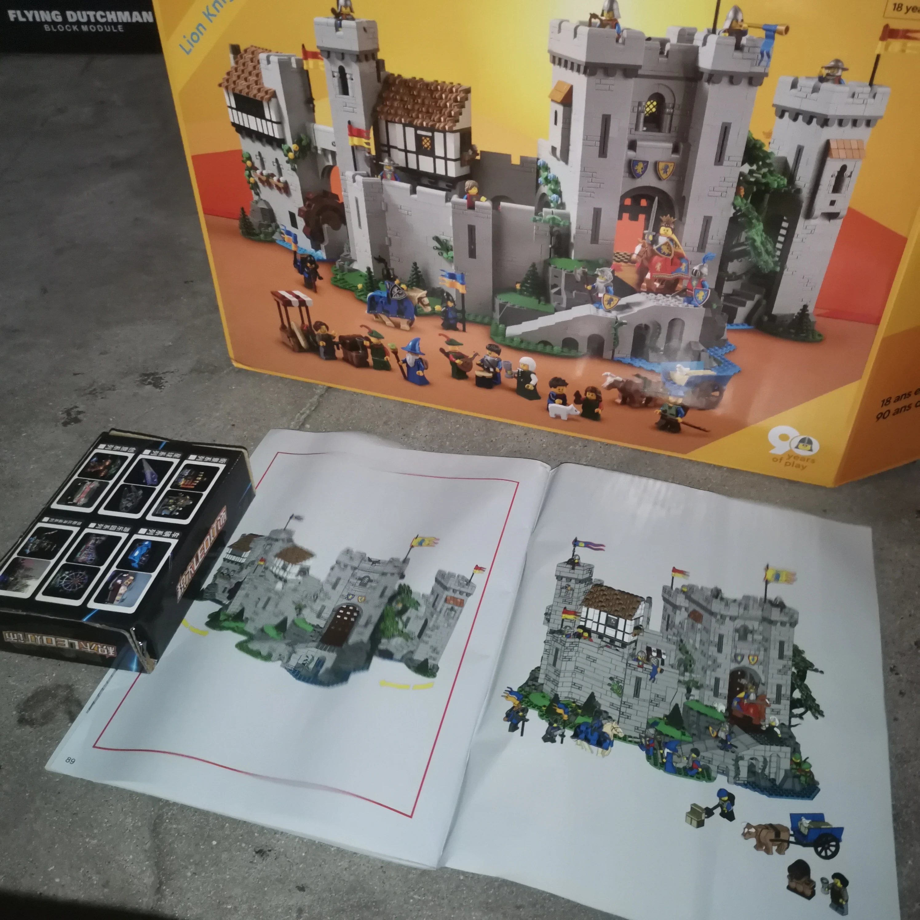 For a friend Original BOX 4514 PCS Castle Compatible 10305 85666 Building Blocks Bricks Education Kids Birthday Gifts Toy
For a friend Original BOX 4514 PCS Castle Compatible 10305 85666 Building Blocks Bricks Education Kids Birthday Gifts Toy