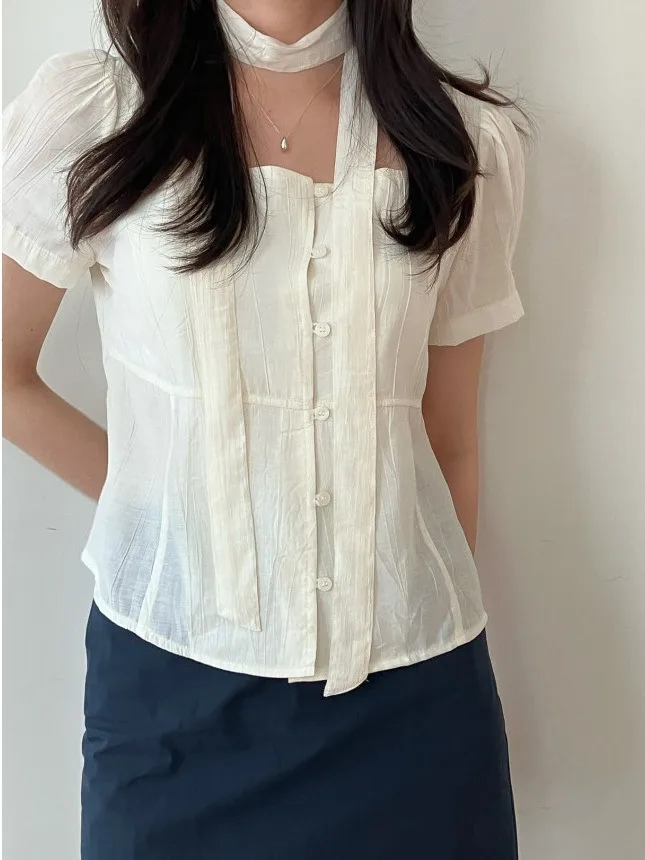 Elegant Short Sleeve Shirt Women's Chic Summer Personality Square Collar Tie Single Button Luxury High-End Feeling Top
Elegant Short Sleeve Shirt Women's Chic Summer Personality Square Collar Tie Single Button Luxury High-End Feeling Top