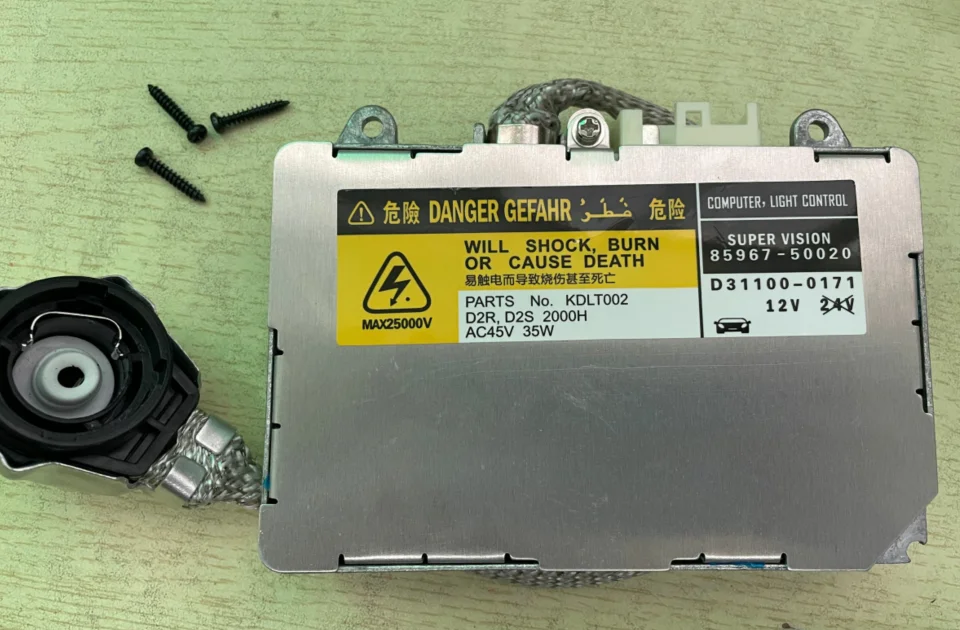 85967-50020 Ксеноновый балласт и модуль управления лампой D2S, совместимый с LEXUS RX350 2007 2008 2009 г.
85967-50020 Ксеноновый балласт и модуль управления лампой D2S, совместимый с LEXUS RX350 2007 2008 2009 г.