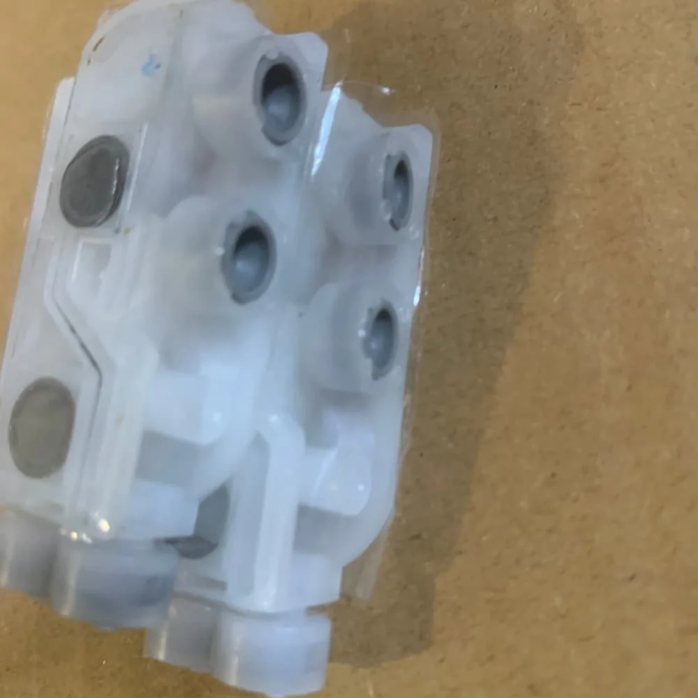 10шт. OEM новый демпфер чернил для принтера Epson 3880 3800 3800C 3890 3850 RX700 R3000, демпфер чернил
10шт. OEM новый демпфер чернил для принтера Epson 3880 3800 3800C 3890 3850 RX700 R3000, демпфер чернил