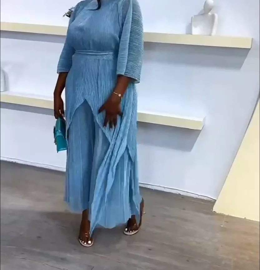 Cross border women's fashion, foreign trade, casual, loose and irregular pleated two-piece set
Cross border women's fashion, foreign trade, casual, loose and irregular pleated two-piece set