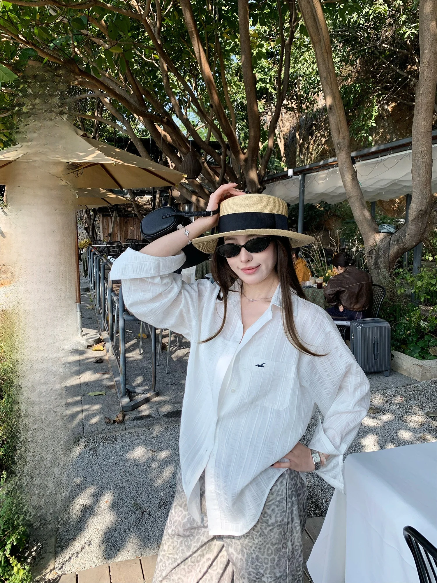 Hhyii Intelligent Oxygen Sensation Long Sleeve White Shirt for Women Casual Loose Fit Textured Fabric Luxury Personality
Hhyii Intelligent Oxygen Sensation Long Sleeve White Shirt for Women Casual Loose Fit Textured Fabric Luxury Personality