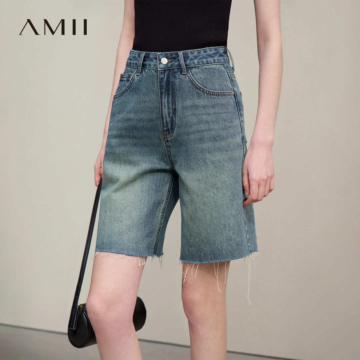 Amii Women's Denim Shorts 2026 Summer New Versatile Loose Wide Leg Frayed Edge Jeans Casual Vintage Retro Women's Pants 12642152
Amii Women's Denim Shorts 2026 Summer New Versatile Loose Wide Leg Frayed Edge Jeans Casual Vintage Retro Women's Pants 12642152