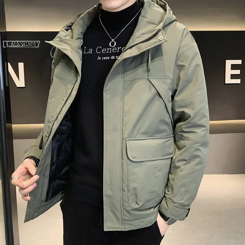 Hooded Jaet Men's Casual Windbreaker Versatile Loose een Outerwear Autumn Trendy Polyester Fabric Youth Faion
Hooded Jaet Men's Casual Windbreaker Versatile Loose een Outerwear Autumn Trendy Polyester Fabric Youth Faion