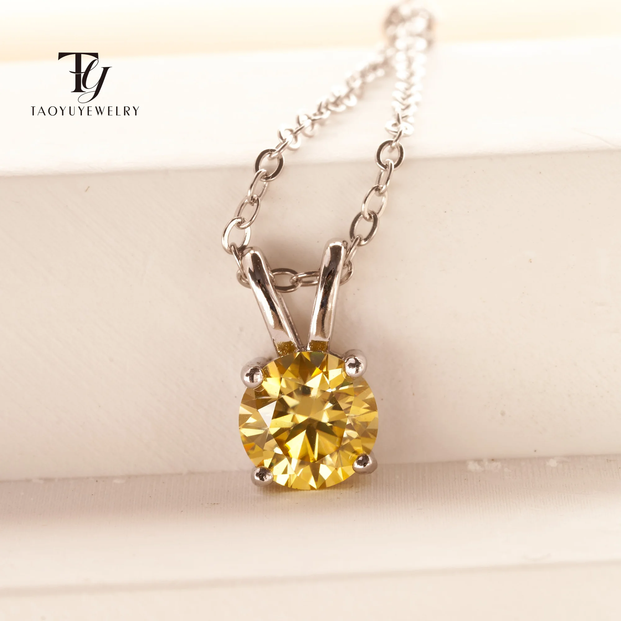 Classic 1ct D Color Moissanite white GRA Pendant Necklace for Women 6.5mm S925 Sterling Silver Plate Pt950 Fine Jewelry Gift
Classic 1ct D Color Moissanite white GRA Pendant Necklace for Women 6.5mm S925 Sterling Silver Plate Pt950 Fine Jewelry Gift