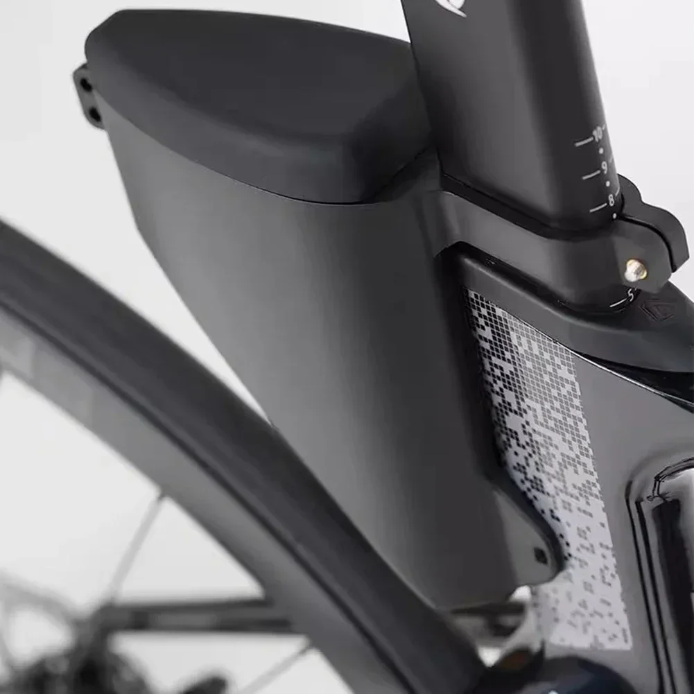 1PC Bicycle Saddle Bag For Java Waterproof Cycling Seat Bag M T B Road Repair Tools Bag Bike Tail Pack Saddle Bag Accessories
1PC Bicycle Saddle Bag For Java Waterproof Cycling Seat Bag M T B Road Repair Tools Bag Bike Tail Pack Saddle Bag Accessories