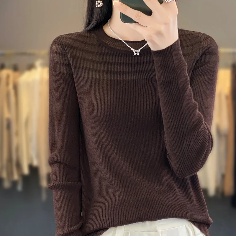 Round neck long sleeved sweater for women in the autumn of 2023, new style casual and slim fit, with a straight shoulder wool bo
Round neck long sleeved sweater for women in the autumn of 2023, new style casual and slim fit, with a straight shoulder wool bo