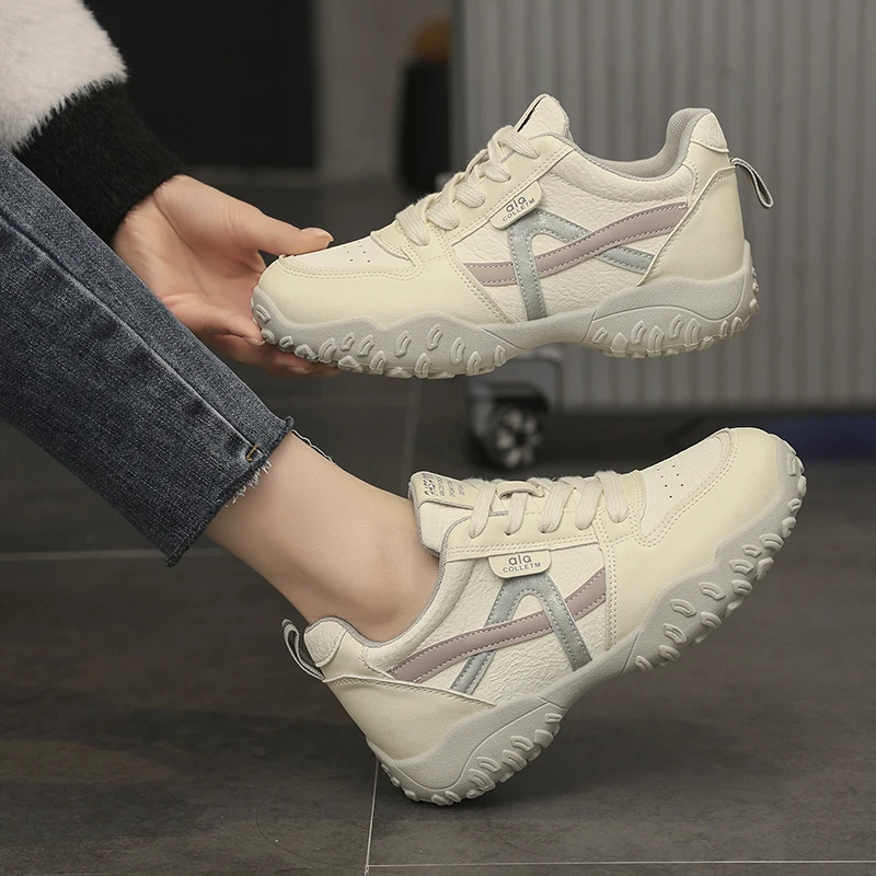 Женские кроссовки | Легкие и универсальные кроссовки с цветовыми блоками, увеличивающие рост, стильные и удобные
Женские кроссовки | Легкие и универсальные кроссовки с цветовыми блоками, увеличивающие рост, стильные и удобные