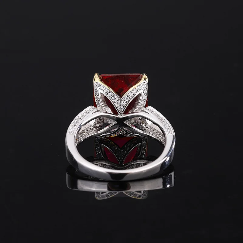 Кольцо из золота 18 карат с платиной PT950, прямоугольный камень из изумрудно-зеленого рубина, основной камень 12*14
Кольцо из золота 18 карат с платиной PT950, прямоугольный камень из изумрудно-зеленого рубина, основной камень 12*14