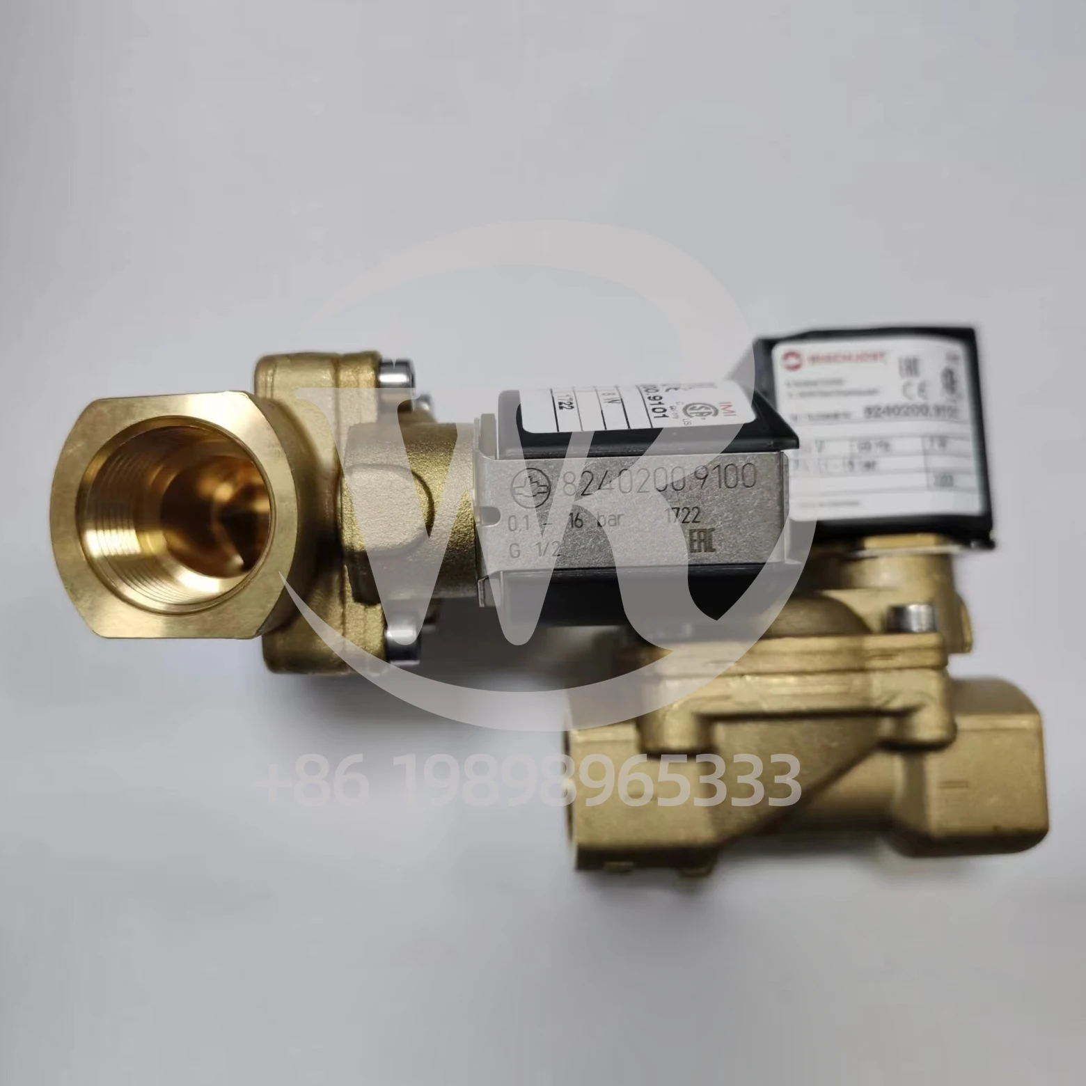 Speedmaster Heidelberg Offset Printing Machine Directional Control Valve F4.335.135 M2.335.260 G2.184.0010 C2.184.1071
Speedmaster Heidelberg Offset Printing Machine Directional Control Valve F4.335.135 M2.335.260 G2.184.0010 C2.184.1071